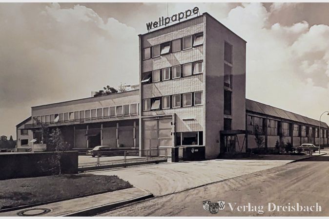 Von 1957 bis 1997 war die Rhein-Main-Wellpappe einer der größten Arbeitgeber in Hattersheim.