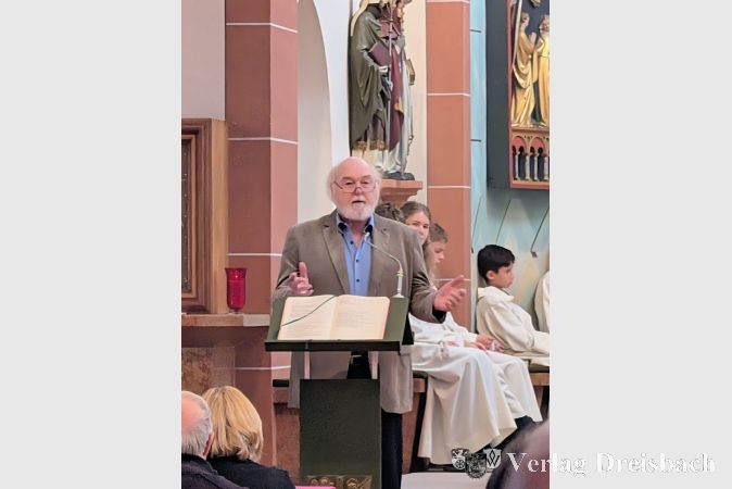 Pfarrer Lorenz Eckardt beim Festgottesdienst zum 150-jährigen Jubiläum von Maria Himmelfahrt.