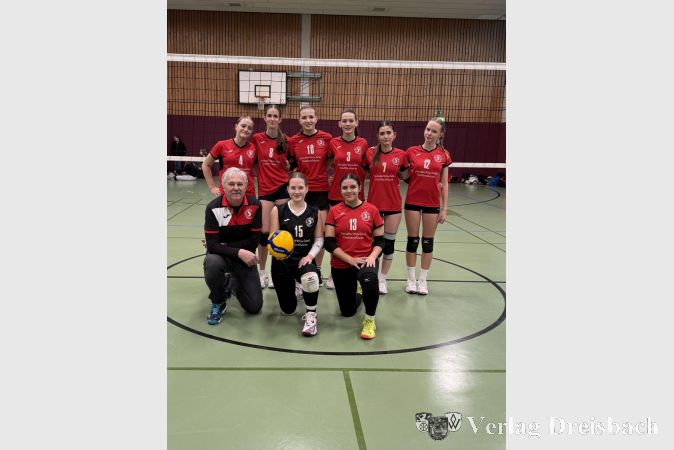 Damen 3 unterliegen Wiesbaden.