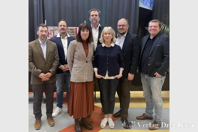 Die Schulleitung (v.l.n.r.): Markus Preis, Frank Sommerhoff, Nicole Faller, Dr. Christoph Richter, Nicola van de Loo, Alexander Heyd, Thomas Preußer.