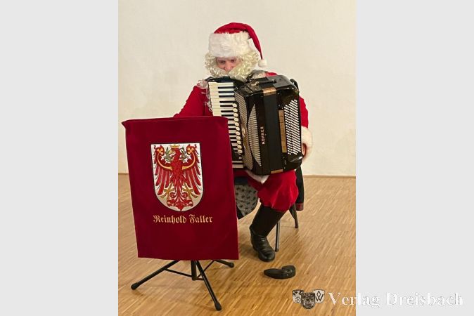 Reinhold Faller als musikalischer Nikolaus.