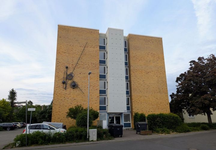 Die Gewobau beabsichtigt den Kauf dieses Apartmenthauses in der Paul-Duden-Straße.